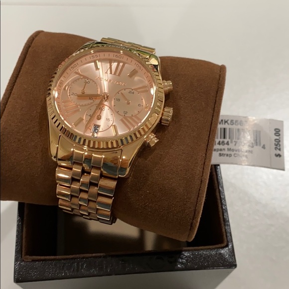 Rose gold Michael Kors watch - Picture 2 of 4